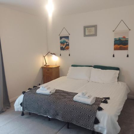 Beech House 20 Minute Walk To Airport Daire Bristol Dış mekan fotoğraf