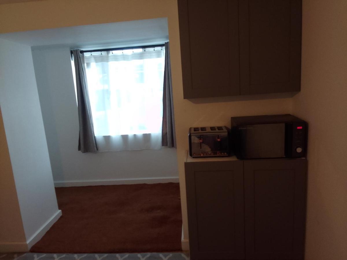 Beech House 20 Minute Walk To Airport Daire Bristol Dış mekan fotoğraf